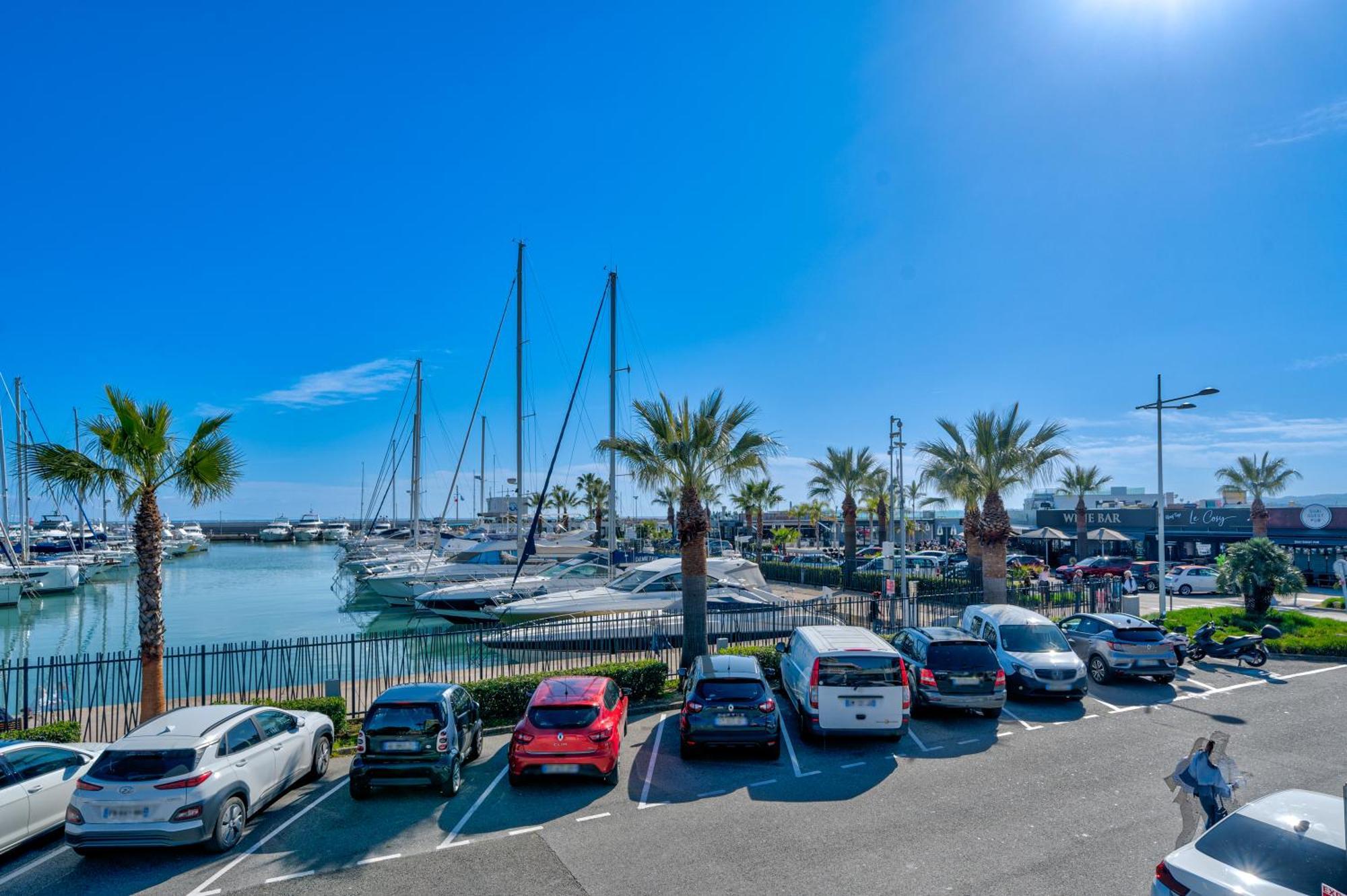 Magnifique 2 Pieces Vue Mer - Parking Proche Plage Сен-Лоран-дю-Вар Екстериор снимка